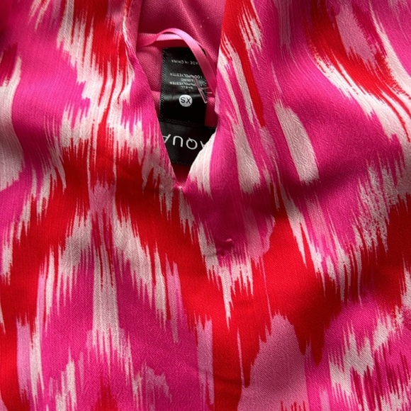 NWOT AQUA printed halter top Size XS/S - Picture 5 of 8